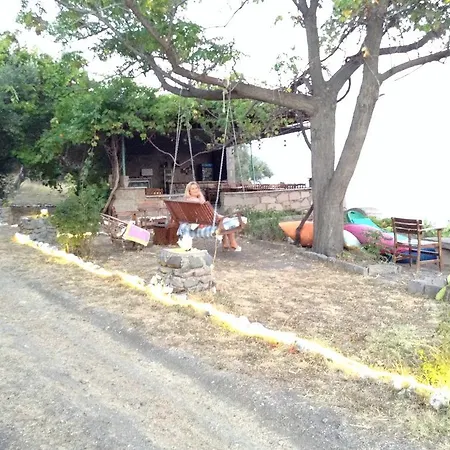 Bronz בית הארחה Ayvacik (Canakkale)